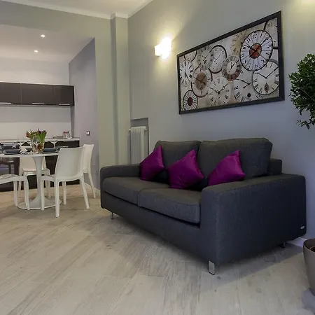 Vatican Twins Luxury Apartmán *